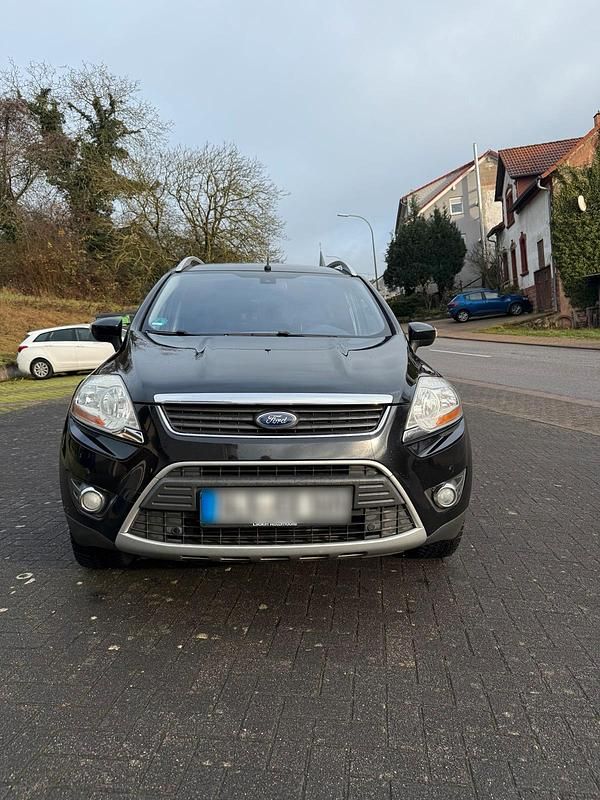 Usata Ford Kuga 140 CV (102 kW) 2009 Nero SUV