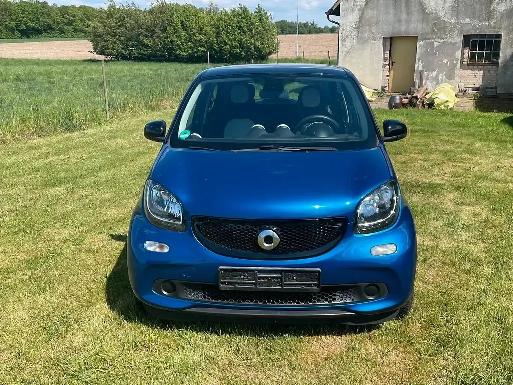 Używany Smart ForFour 90 KM (66 kW) 2015 Niebieski Hatchback