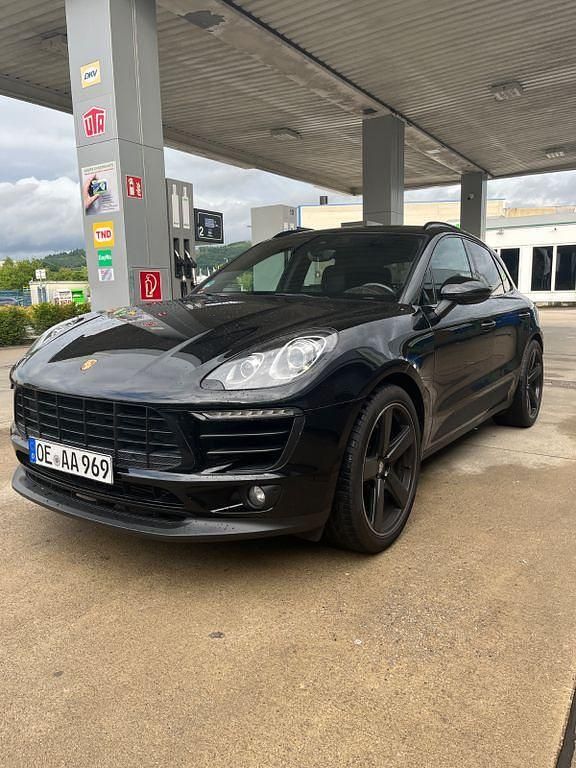 Braun Gebraucht 2015 Porsche Macan S SUV | 31.800 € (Fairer Preis) - Bild 1/4