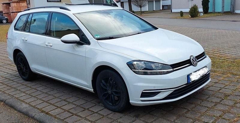 Gebraucht VW Golf VII 116 PS (85 kW) 2017 Weiß Kombi
