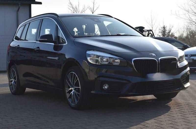 Gebraucht BMW 220 Gran Tourer 190 PS (139 kW) 2016 Schwarz Van / Kleinbus
