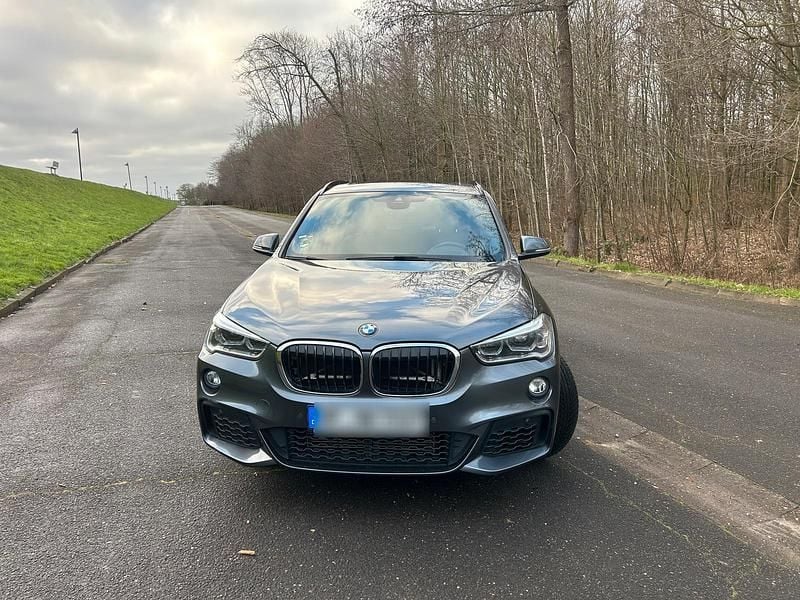 Gebraucht BMW X1 M Sport 192 PS (141 kW) 2018 Grau SUV