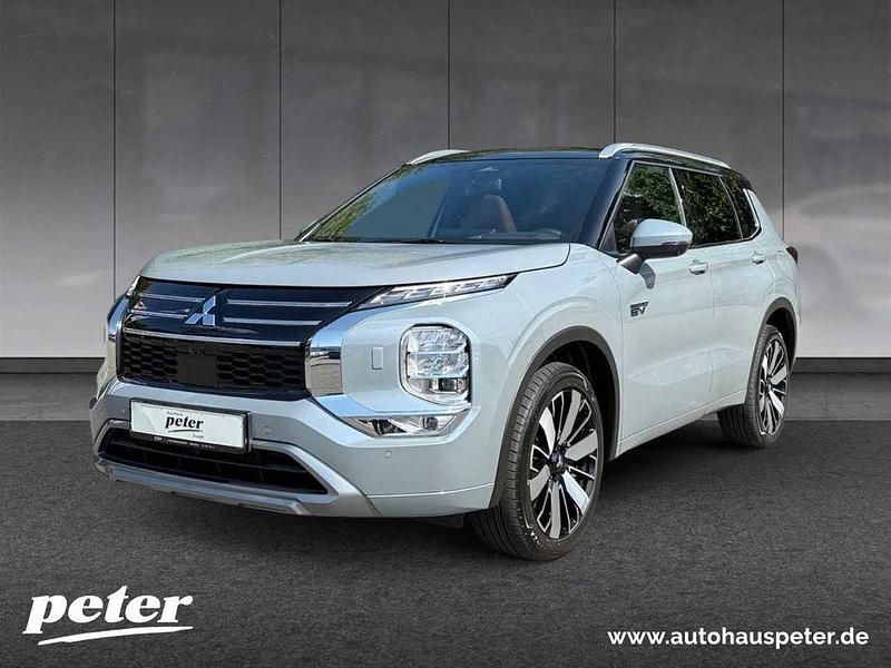 Grau Neu 2025 Mitsubishi Outlander P-HEV Top SUV | 59.500 € - Bild 1/4