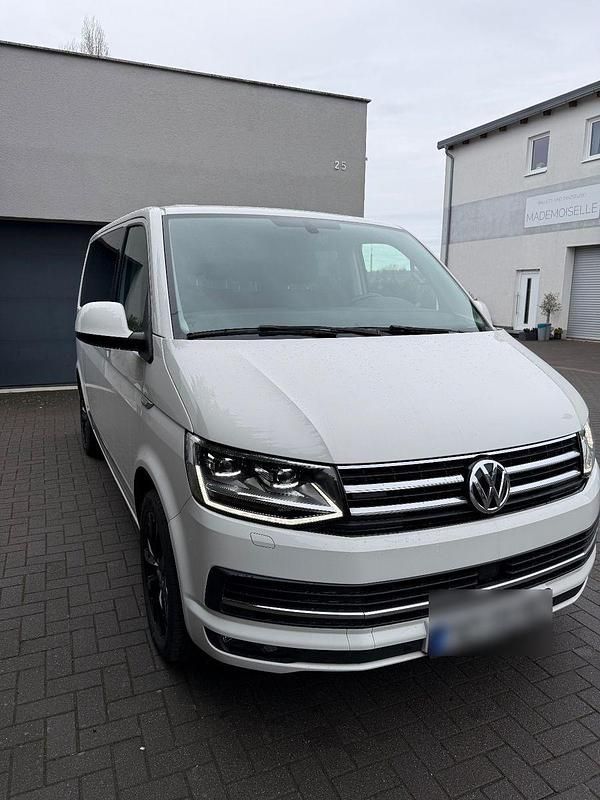 Gebraucht VW Multivan 199 PS (146 kW) 2018 Weiß Van