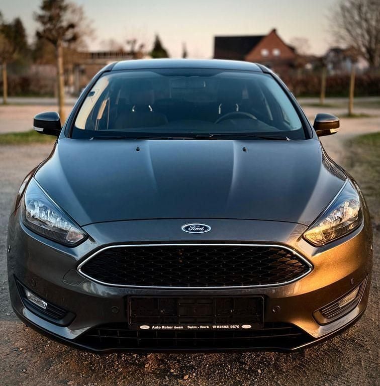 Gebraucht Ford Focus 150 PS (110 kW) 2018 Grau Limousine