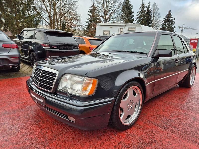 Schwarz Gebraucht 1995 Mercedes E500 AMG Limousine | 85.000 € - Bild 1/4