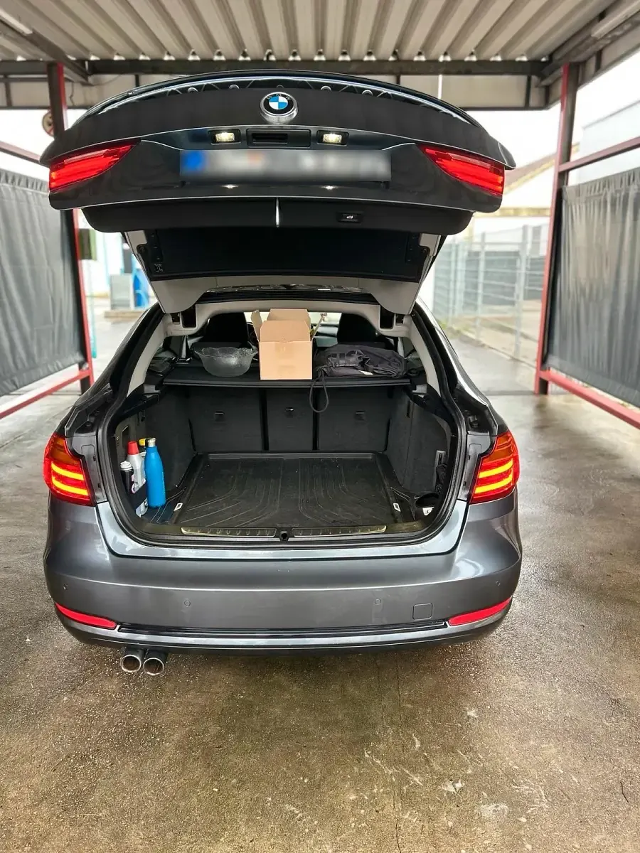 Gebraucht BMW 325 M Sport 218 PS (160 kW) 2014 Grau Limousine