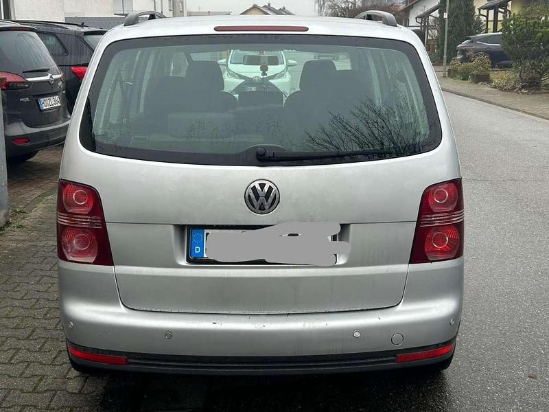 Gebraucht VW Touran Trendline 102 PS (75 kW) 2007 Van / Kleinbus