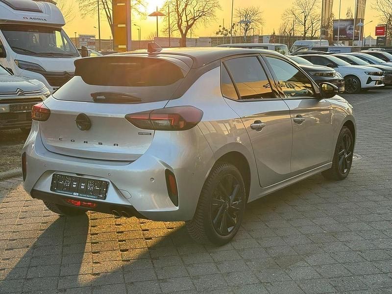 Gebraucht Opel Corsa 145 PS (106 kW) 2025 Grau/typ aussenverkleidung metalliclackierung Limousine