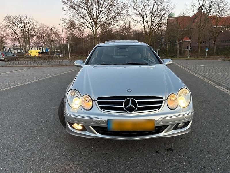 Gebraucht Mercedes CLK280 231 PS (169 kW) 2008 Coupé