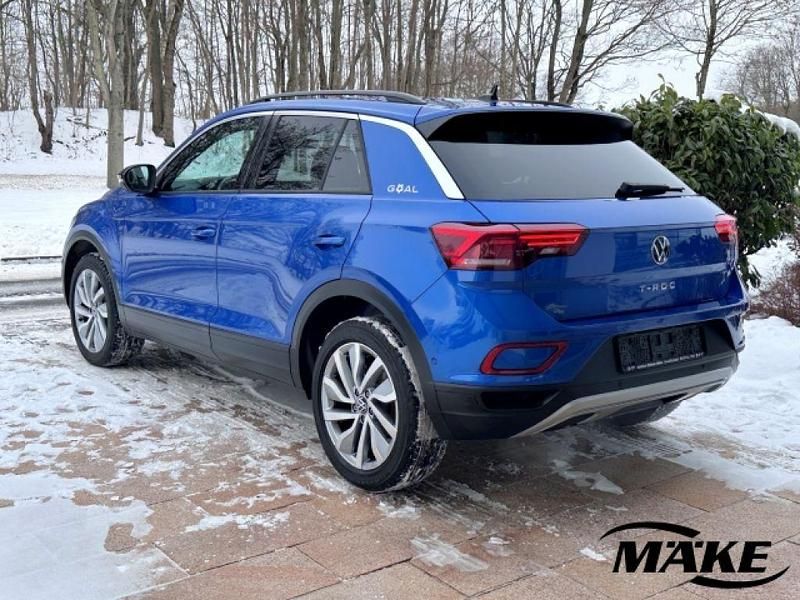 Gebraucht VW T-Roc Goal 150 PS (110 kW) 2024 Ravennablau metallic (metallic) SUV