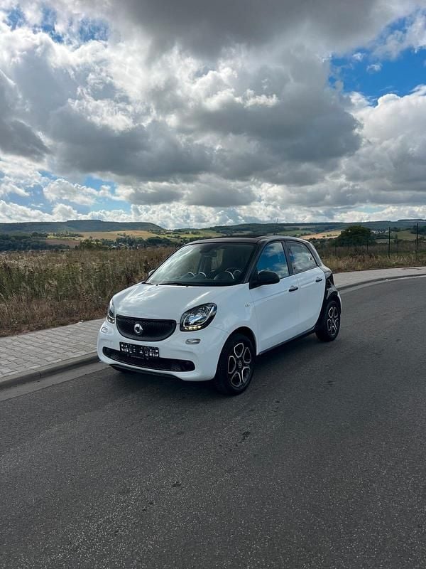 Weiß Gebraucht 2015 Smart ForFour Pure Cabrio | 7.700 € (Fairer Preis) - Bild 1/4