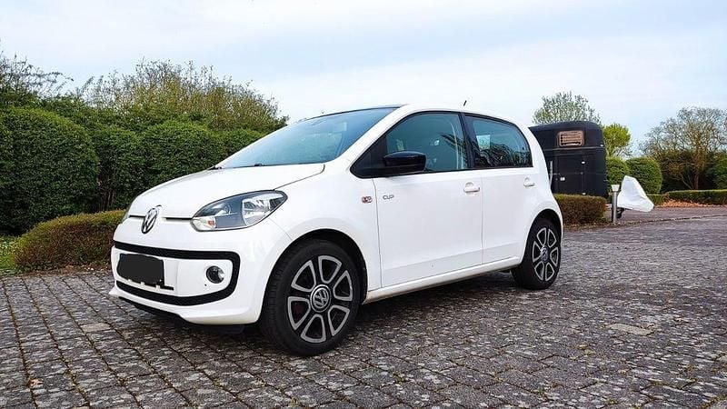 Weiß Gebraucht 2014 VW up! Cup Kleinwagen | 4.850 € (Guter Preis) - Bild 1/4