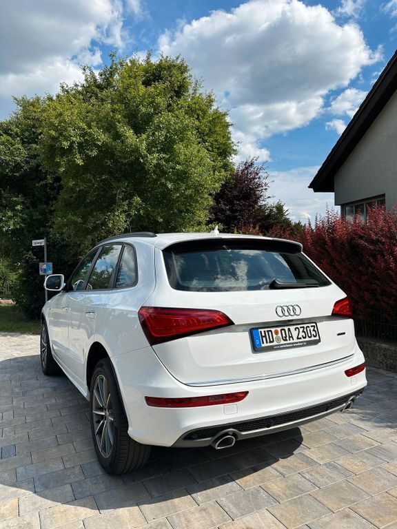 Weiß Gebraucht 2016 Audi Q5 Sport SUV | 15.600 € (Fairer Preis) - Bild 1/4