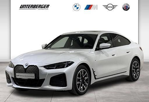 Mineralweiß Gebraucht 2025 BMW i4 M Sport Limousine | 57.890 € (Fairer Preis) - Bild 1/4