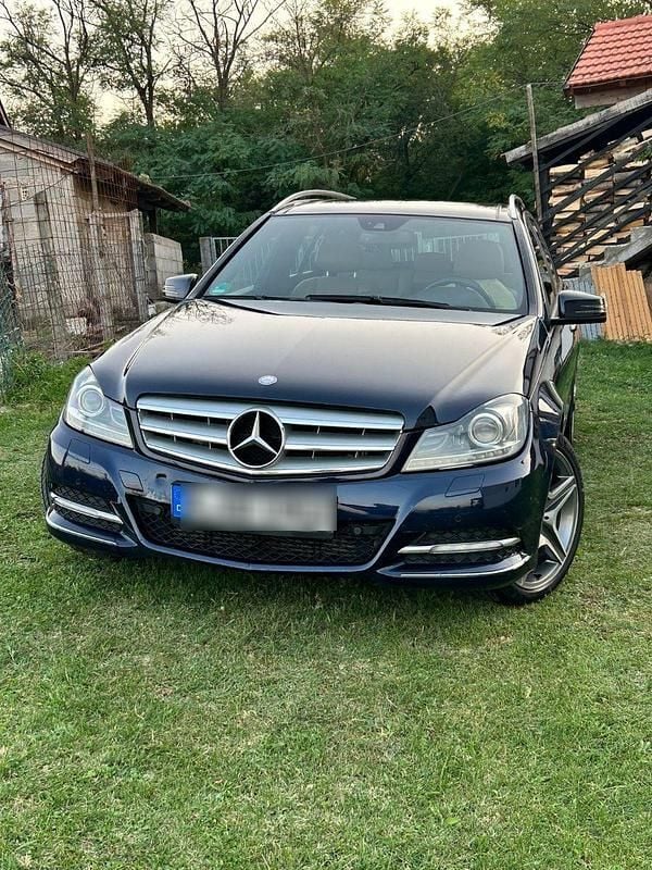 Blau Gebraucht 2011 Mercedes C350 Avantgarde Kombi | 8.000 € (Fairer Preis) - Bild 1/4