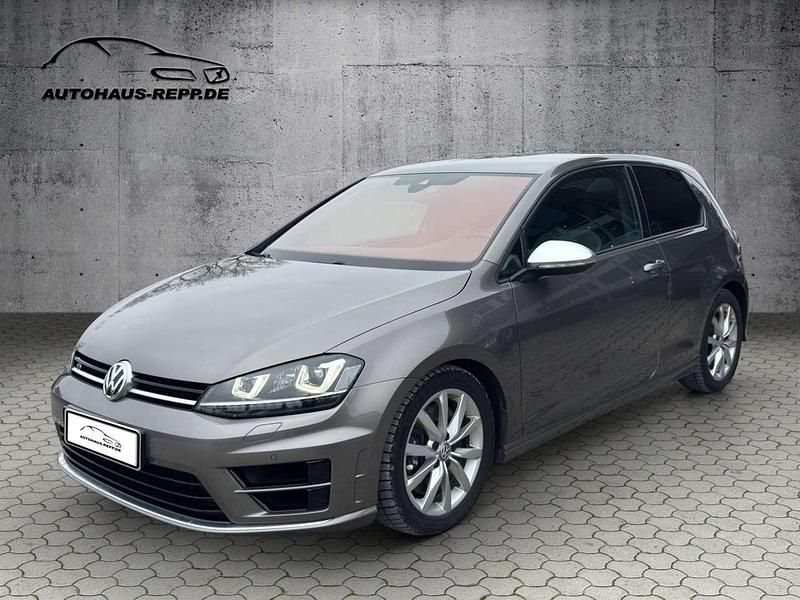 Limestone grey (metallic) Gebraucht 2016 VW Golf VII R Kleinwagen | 21.999 € (Fairer Preis) - Bild 1/4