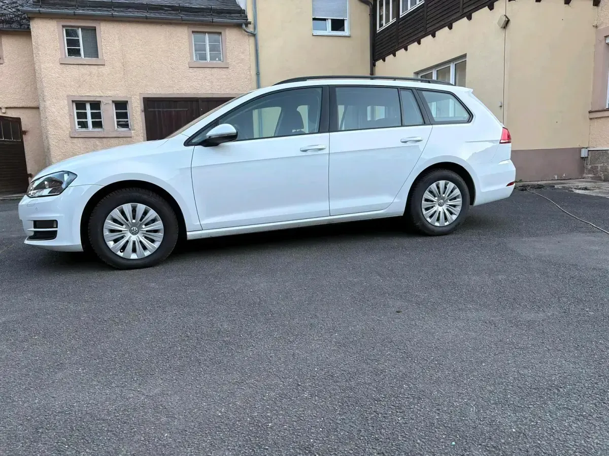 Gebraucht VW Golf VII 110 PS (80 kW) 2016 Weiß Kombi