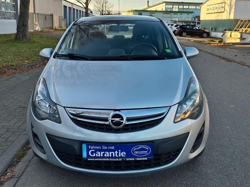 Gebraucht Opel Corsa Active 69 PS (50 kW) 2013 Silber Kleinwagen