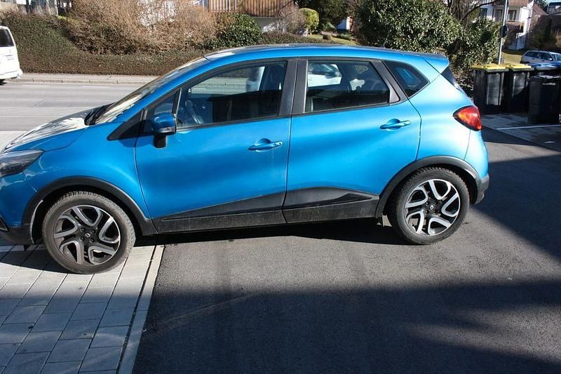 Gebraucht Renault Captur Dynamique 90 PS (66 kW) 2013 Blau SUV
