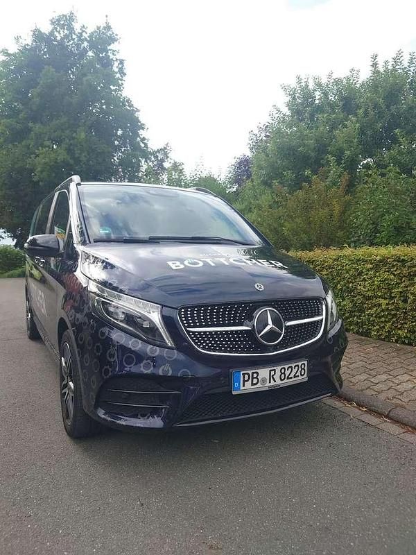 Gebraucht 2021 Mercedes V300 Van / Kleinbus | 55.555 € (Fairer Preis) - Bild 1/4