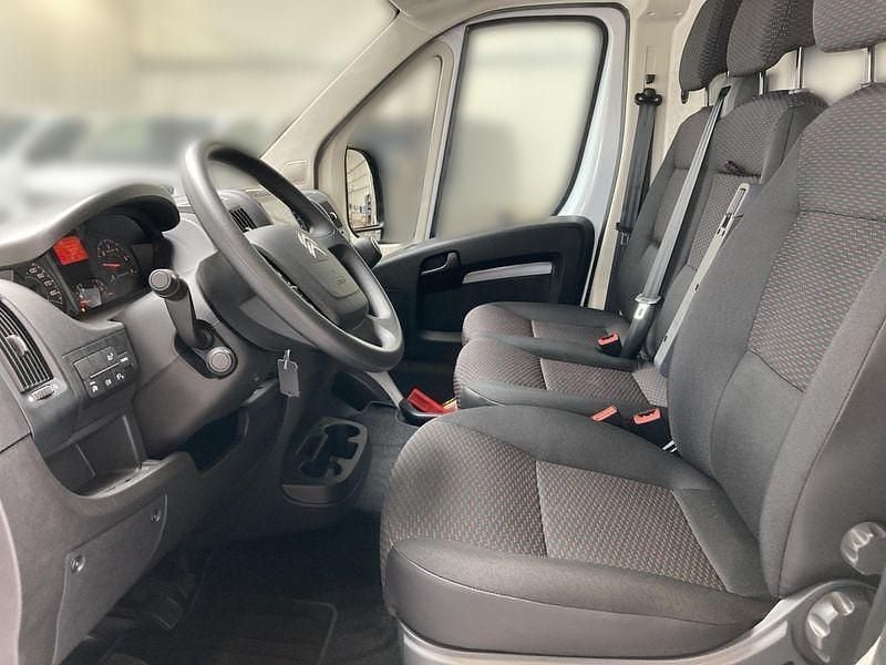 Weiß Gebraucht 2024 Citroën Jumper Van / Kleinbus | 28.149 € (Superpreis) - Bild 1/1