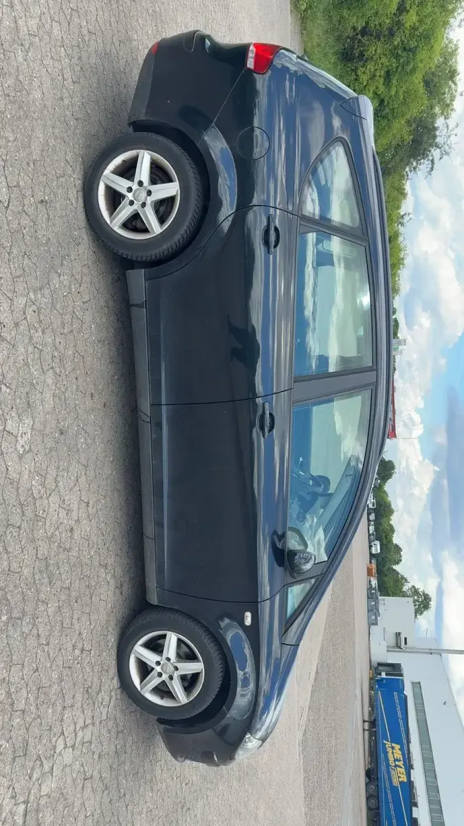 Gebraucht Seat Altea XL 105 PS (77 kW) 2011 Schwarz Van / Kleinbus