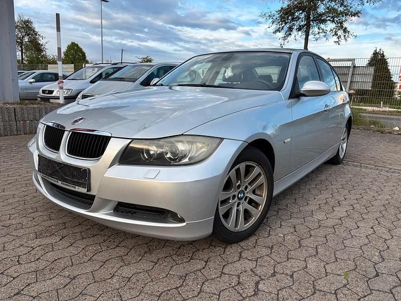 Second-hand BMW 320 150 CP (110 kW) 2006 Argintiu Berlinǎ