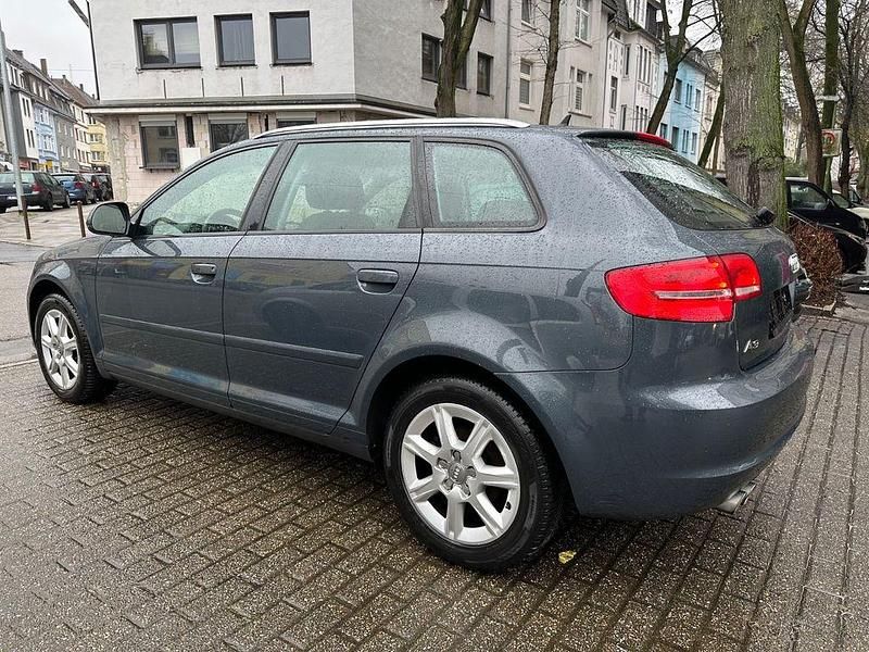 Gebraucht Audi A3 Ambiente 140 PS (102 kW) 2009 Grau Kleinwagen