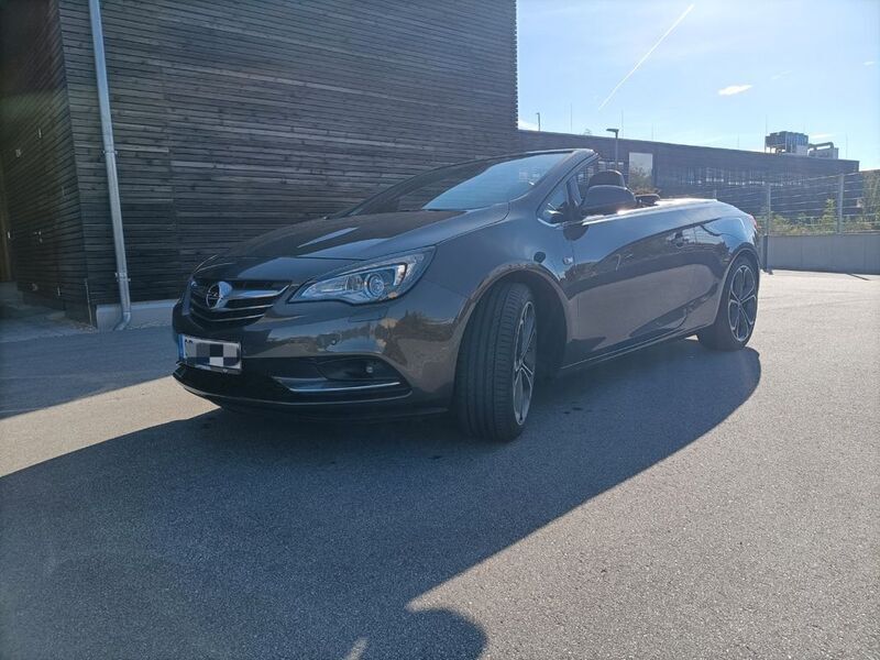 Grau Gebraucht 2015 Opel Cascada Innovation Cabrio | 9.400 € (Superpreis) - Bild 1/4