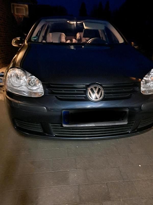 Gebraucht VW Golf IV 102 PS (75 kW) 2005 Blau Limousine