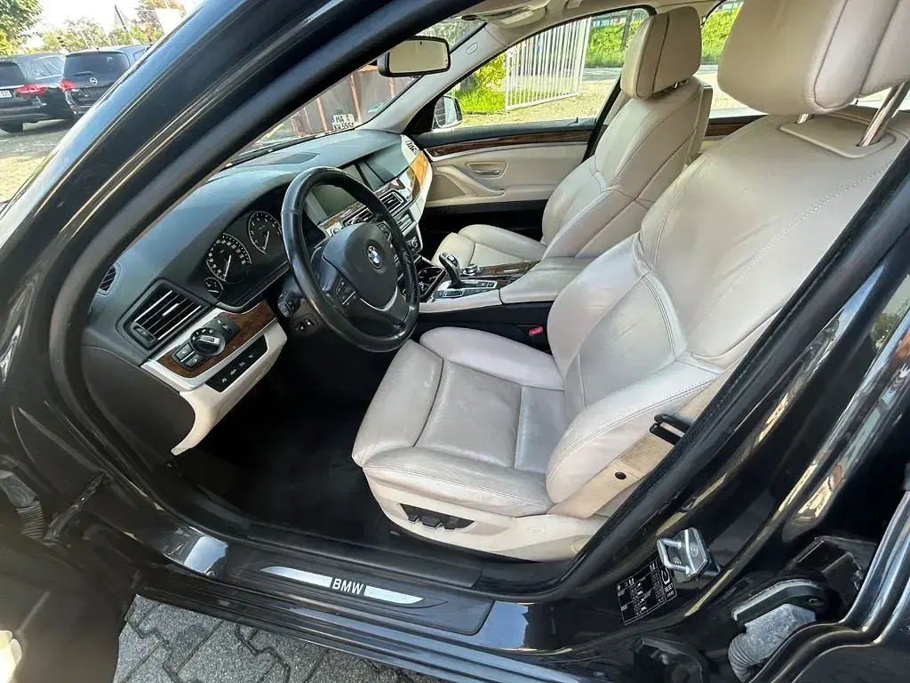 Gebraucht BMW 550 Comfort Edition 408 PS (300 kW) 2012 Grau Limousine