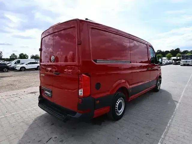 Gebraucht VW Crafter 102 PS (75 kW) 2021 Rot Van