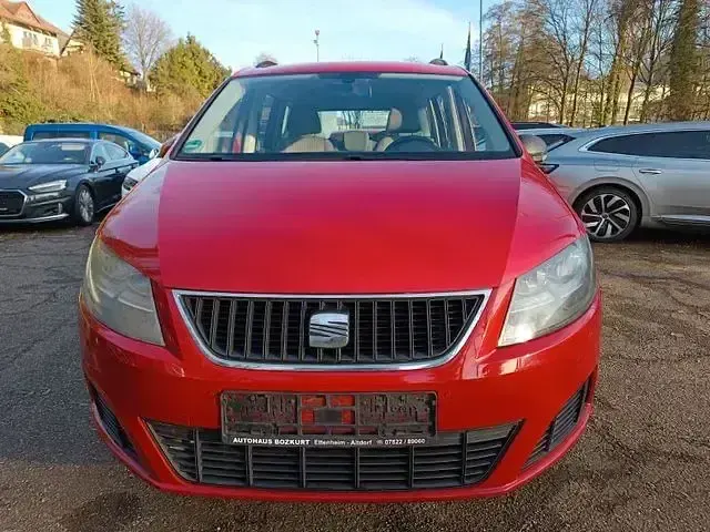 Gebraucht Seat Alhambra Reference 140 PS (102 kW) 2011 Salsa Van / Kleinbus