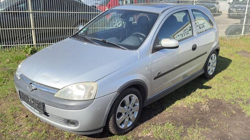 Gebraucht Opel Corsa Sport 75 PS (55 kW) 2002 Silber Kleinwagen