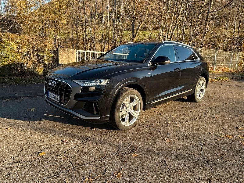 Schwarz Gebraucht 2018 Audi Q8 S-Line SUV | 44.500 € (Guter Preis) - Bild 1/4