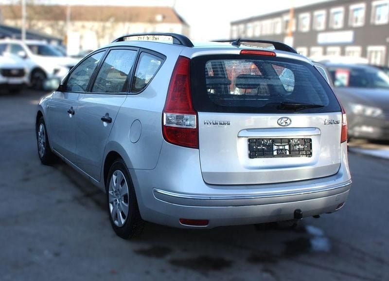 Gebraucht Hyundai i30 126 PS (92 kW) 2008 Silber Kombi