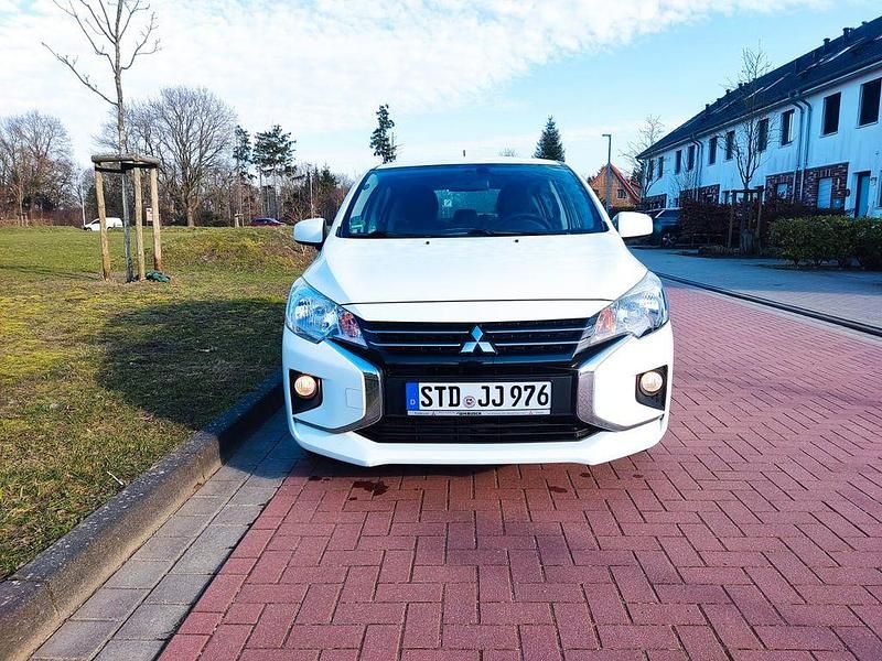 Gebraucht Mitsubishi Space Star Select 71 PS (52 kW) 2022 Weiß Kleinwagen