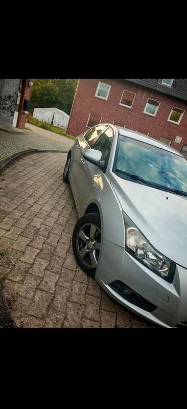 Gebraucht Chevrolet Cruze 113 PS (83 kW) 2009 Grau Limousine