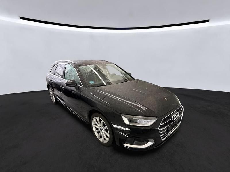 Second-hand Audi A4 Advanced 150 CP (110 kW) 2023 Negru Break