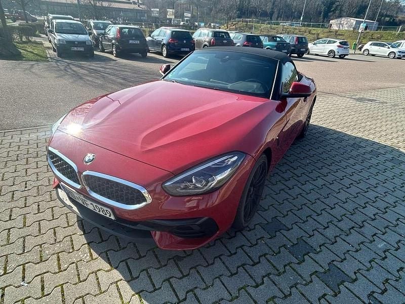 Gebraucht BMW Z4 197 PS (144 kW) 2021 Rot Cabrio