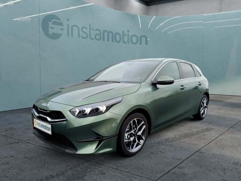 Gebraucht Kia Ceed Platinum 140 PS (102 kW) 2024 Grün Kleinwagen