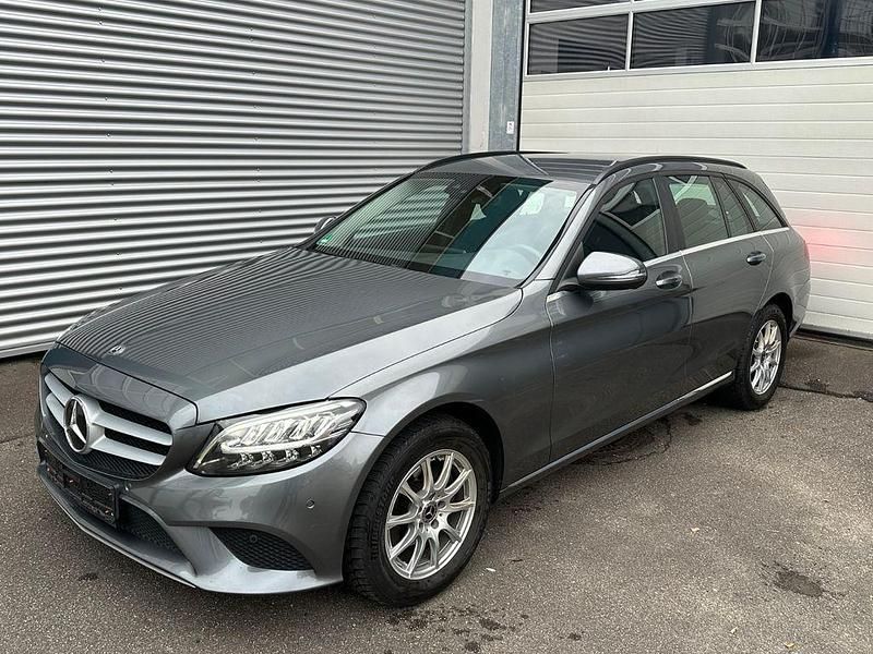 Grau Gebraucht 2020 Mercedes C200 Kombi | 19.999 € (Guter Preis) - Bild 1/4