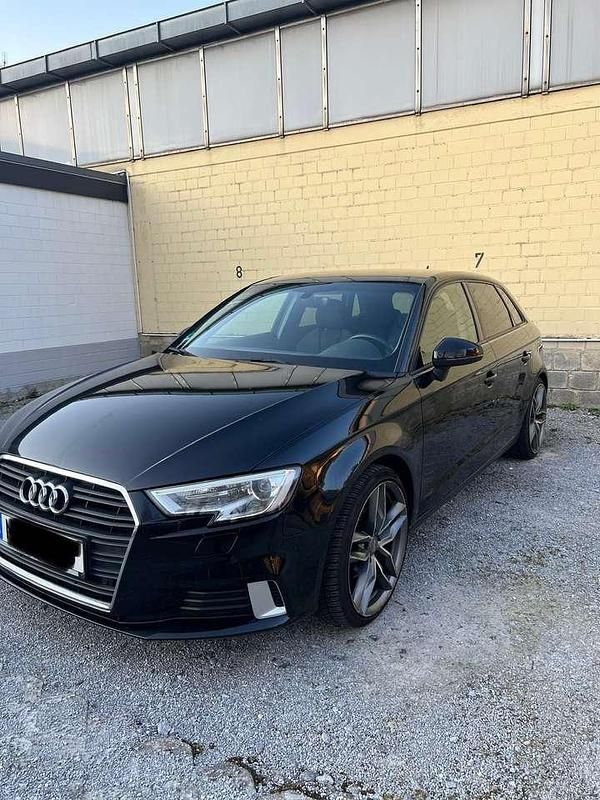 Schwarz Gebraucht 2017 Audi A3 Sportback Kleinwagen | 10.900 € (Superpreis) - Bild 1/4