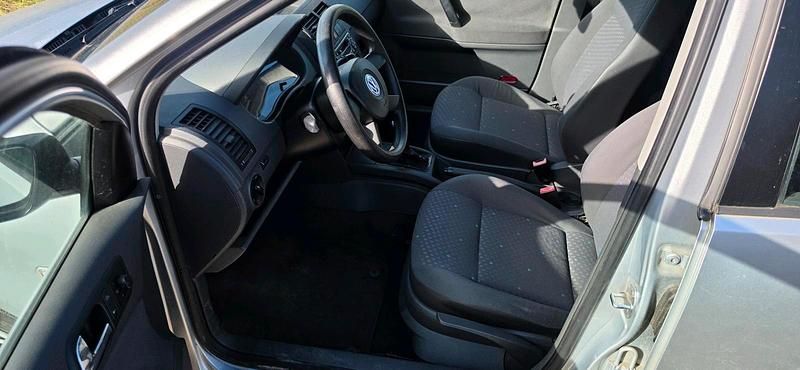 Gebraucht VW Polo 64 PS (47 kW) 2002 Silber Kleinwagen