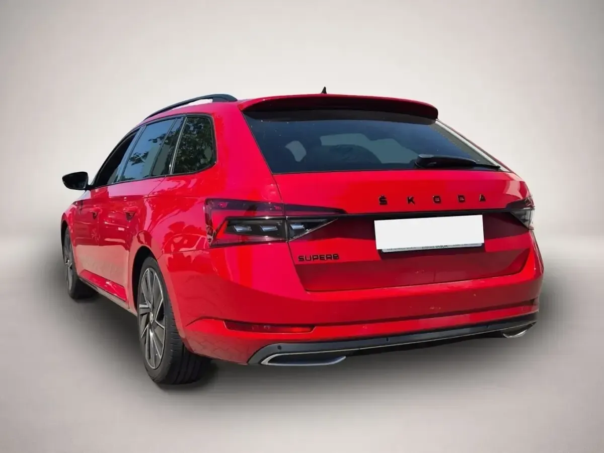 Gebraucht Skoda Superb SportLine 200 PS (147 kW) 2022 Rot Kombi