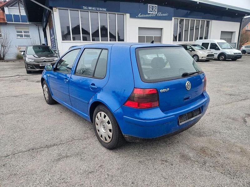 Gebraucht VW Golf IV Highline 116 PS (85 kW) 2002 Blau Limousine