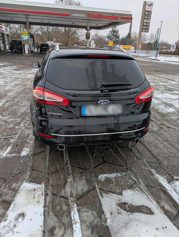 Gebraucht Ford Mondeo 200 PS (147 kW) 2011 Schwarz Kombi