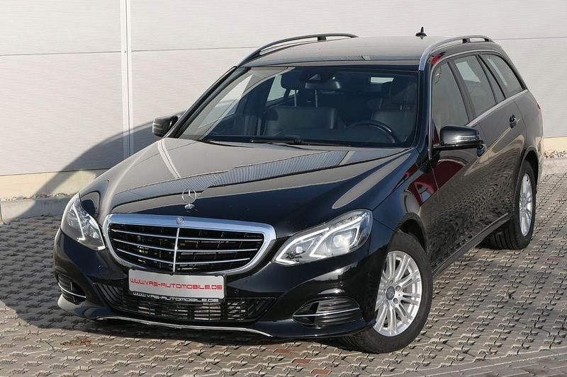 Gebraucht Mercedes E250 Elegance 204 PS (150 kW) 2013 Schwarz Kombi