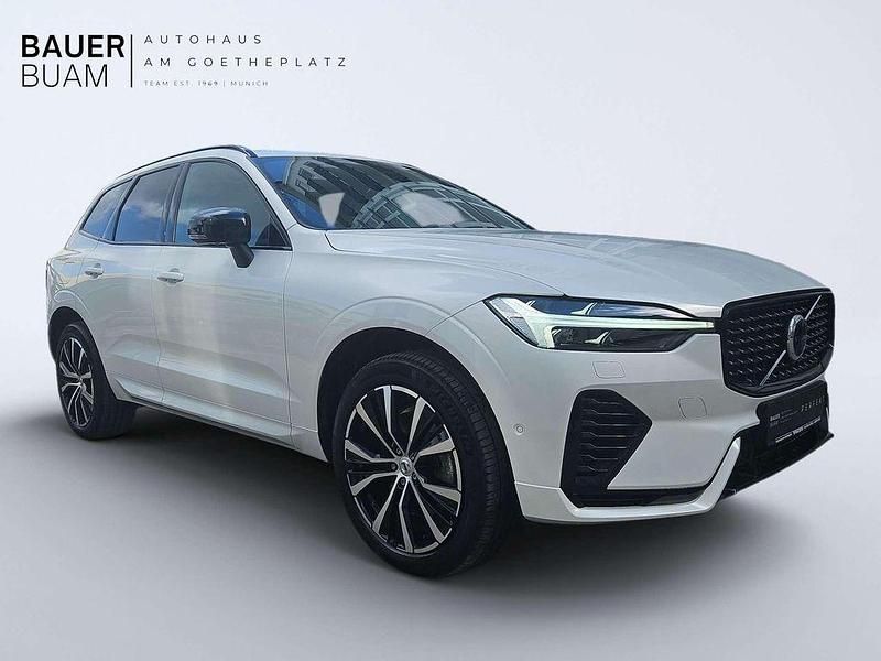 Gebraucht Volvo XC60 R-Design 253 PS (186 kW) 2022 Crystal white / metallic SUV
